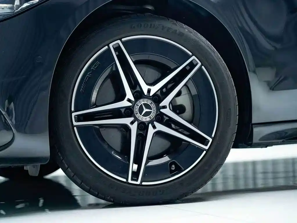 Mercedes-Benz C-Class — миниатюра 17