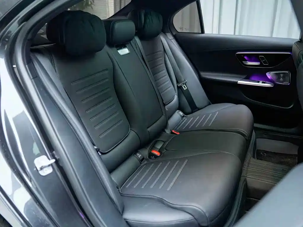 Mercedes-Benz C-Class — миниатюра 14
