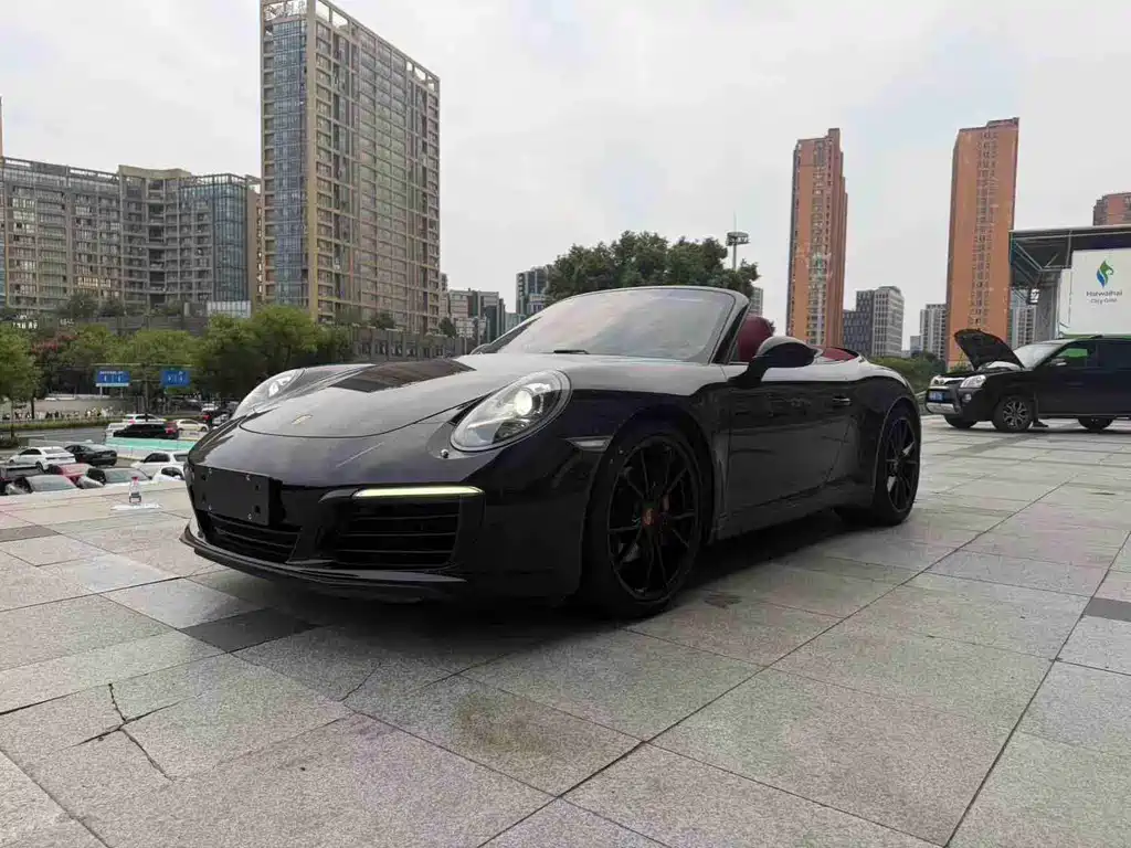 Porsche 911