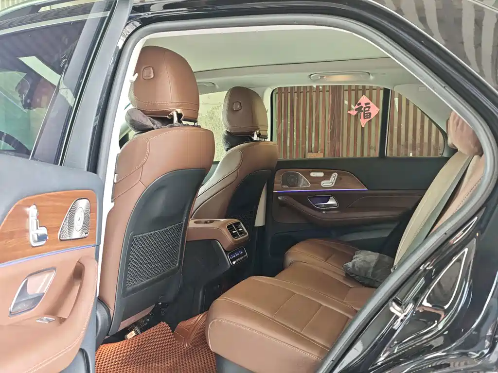 Mercedes-Benz GLE (Import) — миниатюра 10