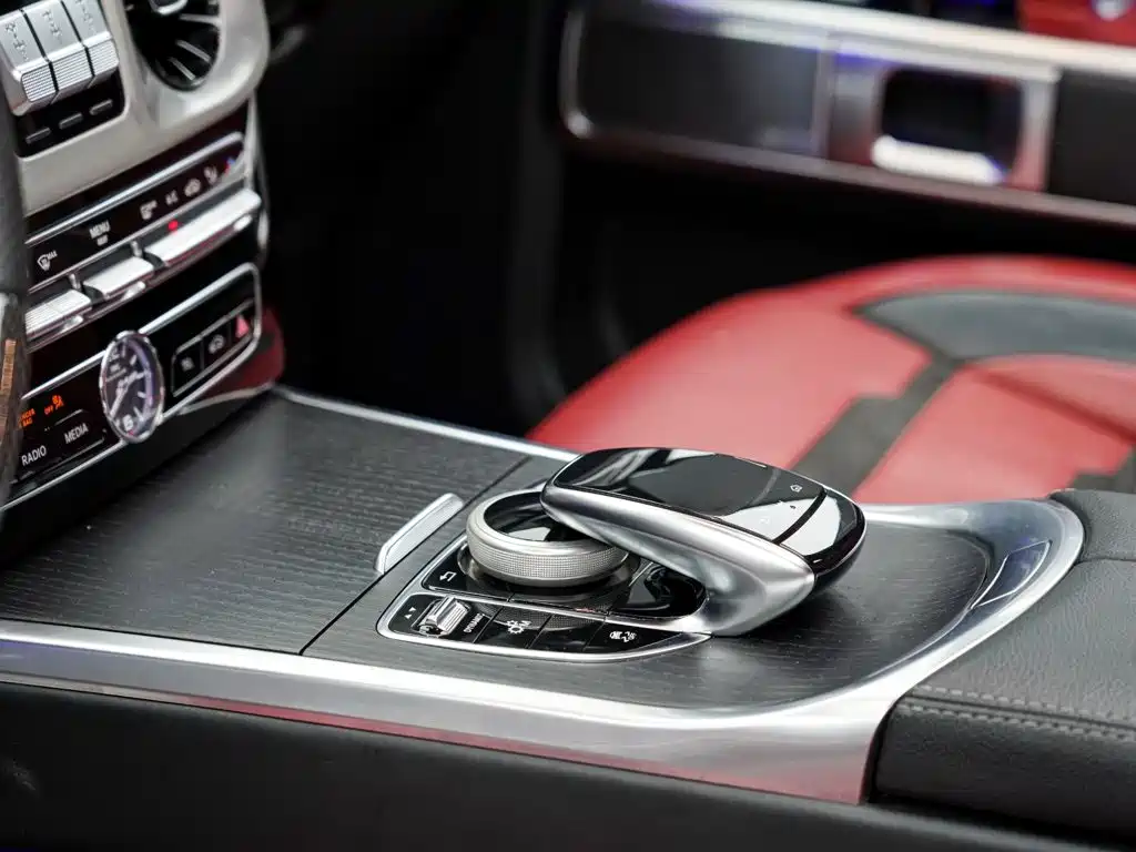 Mercedes-Benz G-Class — миниатюра 12