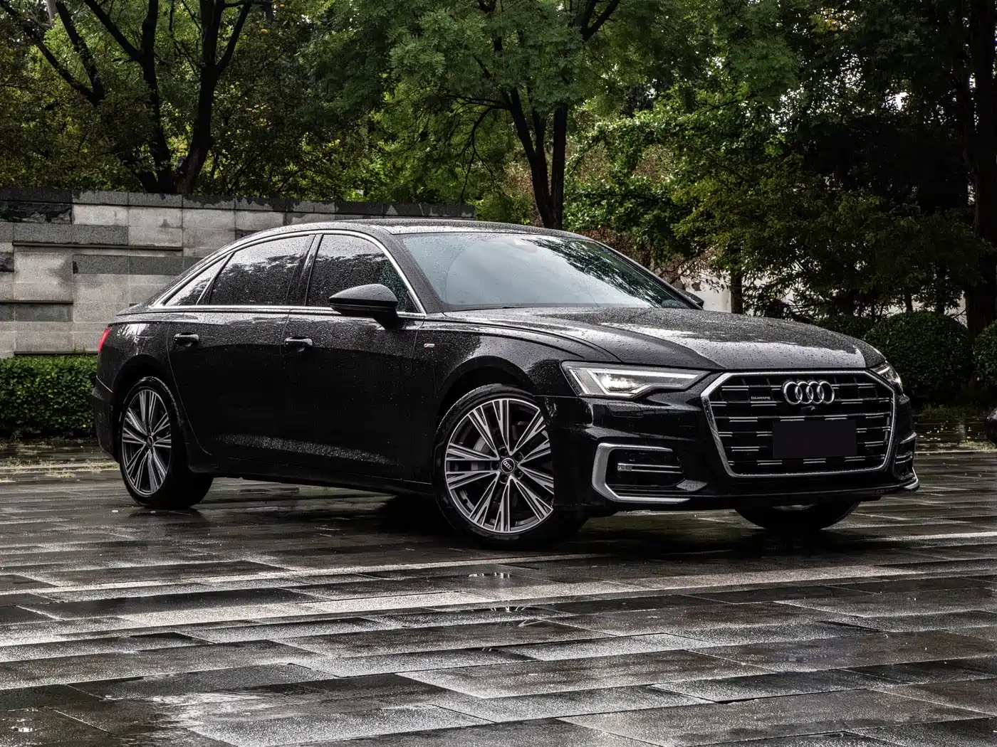 奥迪A6L 2025款 45 TFSI quattro 臻选动感型 2026