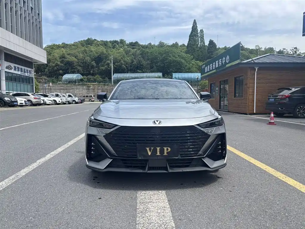 Changan UNI-V 2023