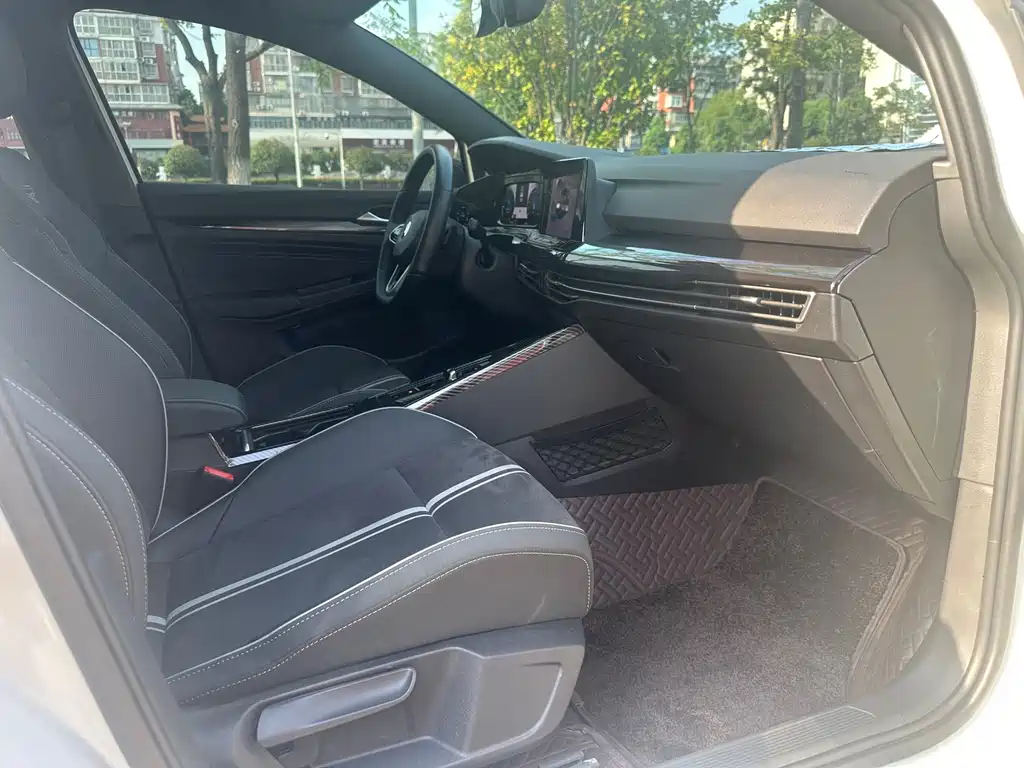 Volkswagen Golf — миниатюра 7