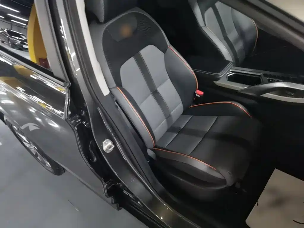 Geely Binyue — миниатюра 25