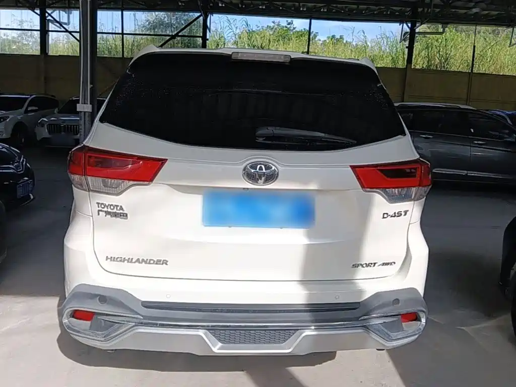 Toyota Highlander — миниатюра 6