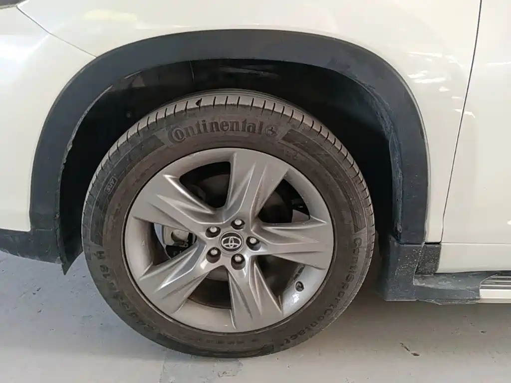 Toyota Highlander — миниатюра 23