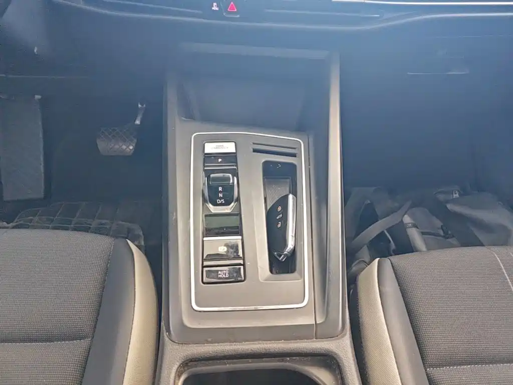 Volkswagen Golf — миниатюра 14