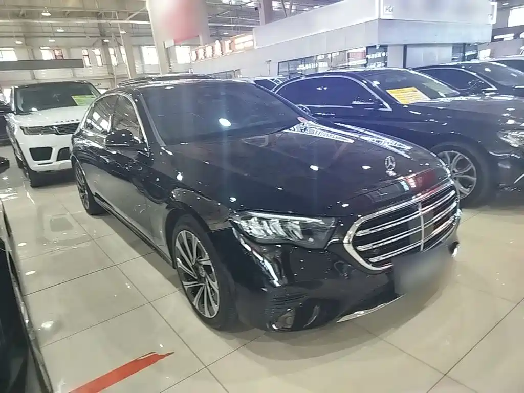 Mercedes-Benz E-Class — миниатюра 4