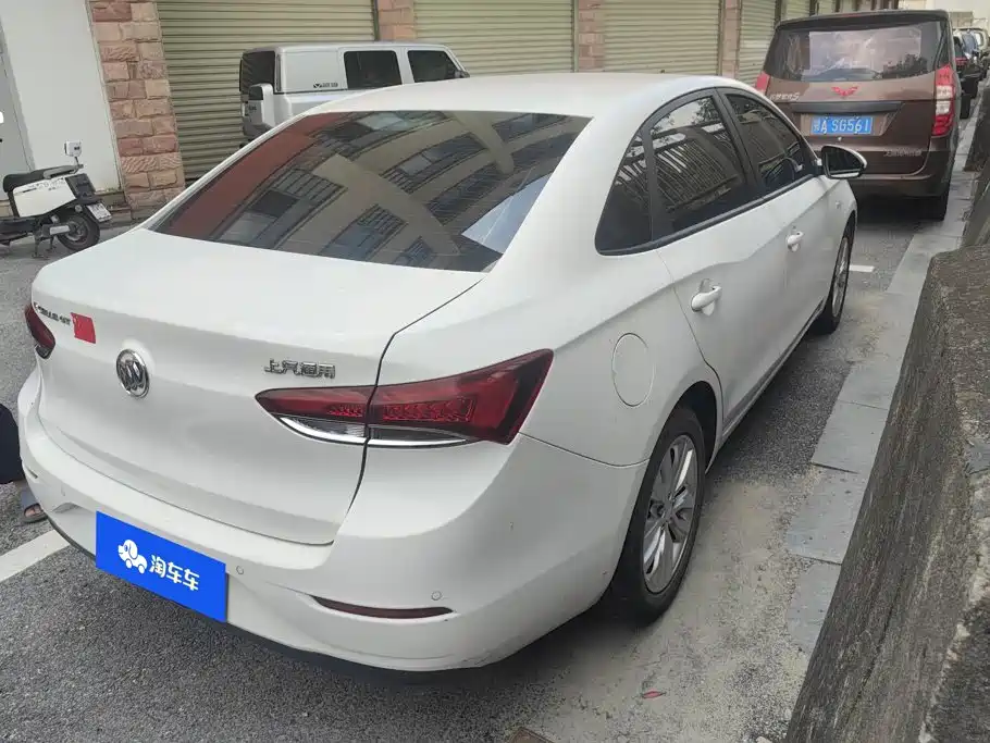 Buick Excelle — миниатюра 3