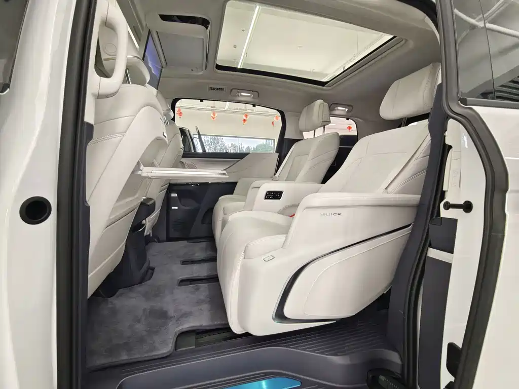 Buick GL8 — миниатюра 14