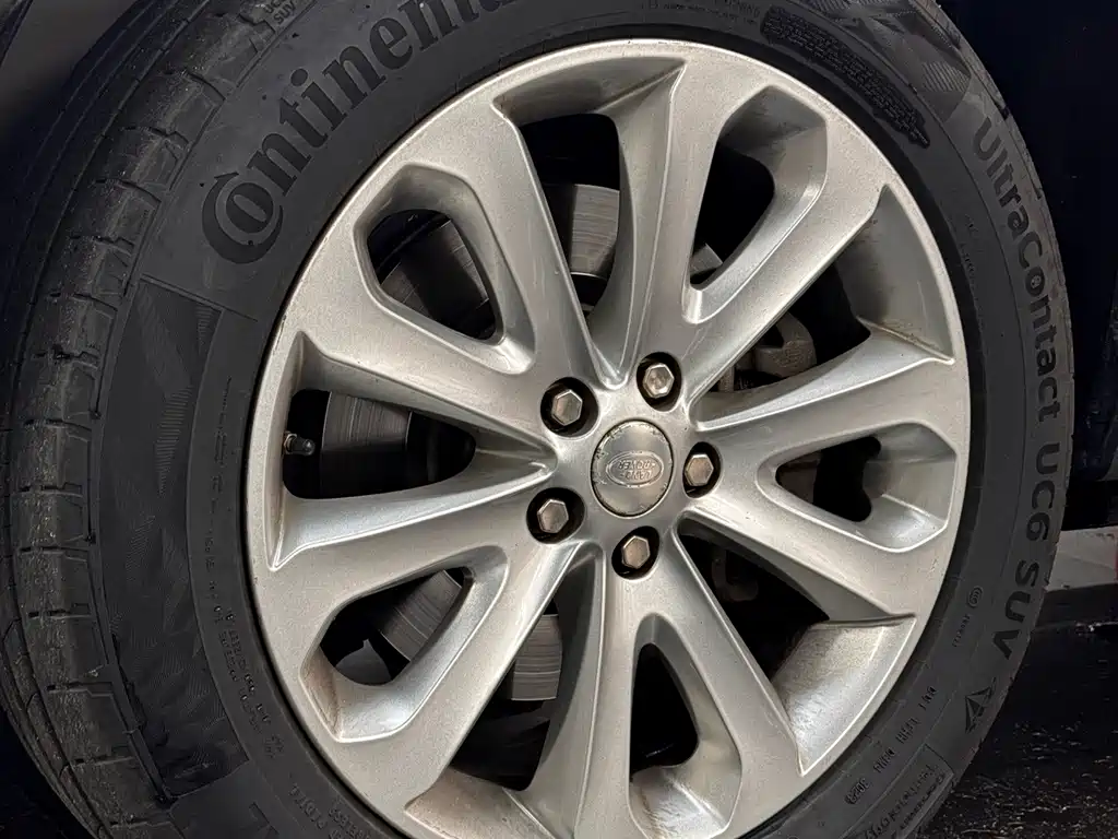 Land Rover Range Rover — миниатюра 5