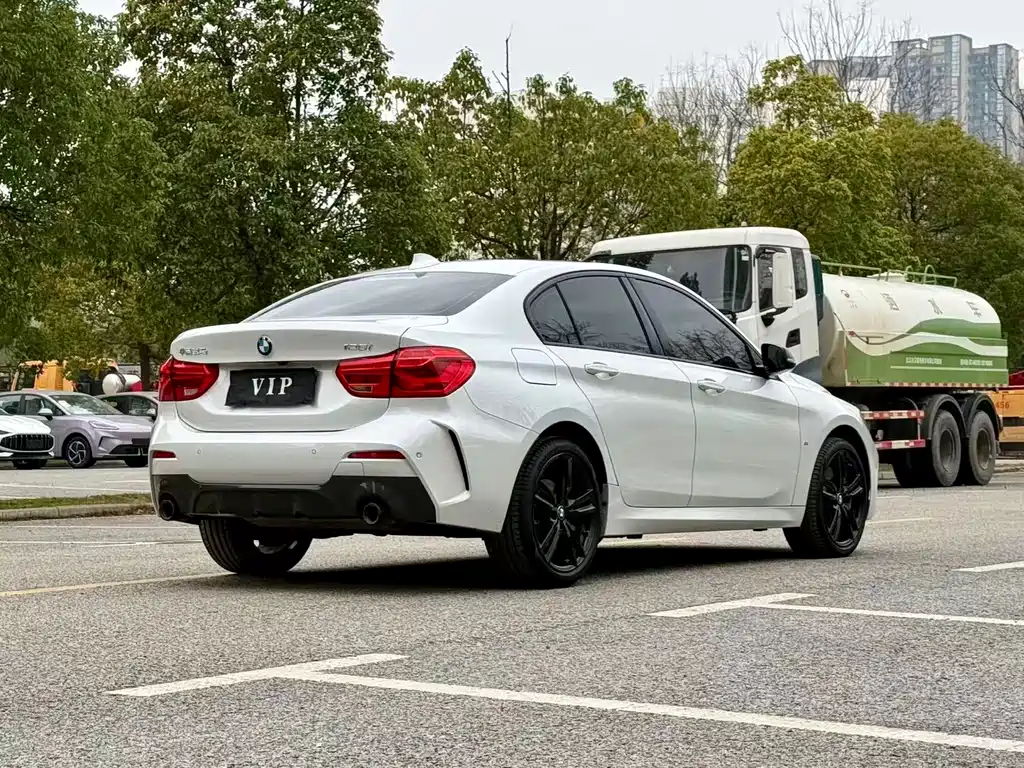 BMW 1 Series — миниатюра 8