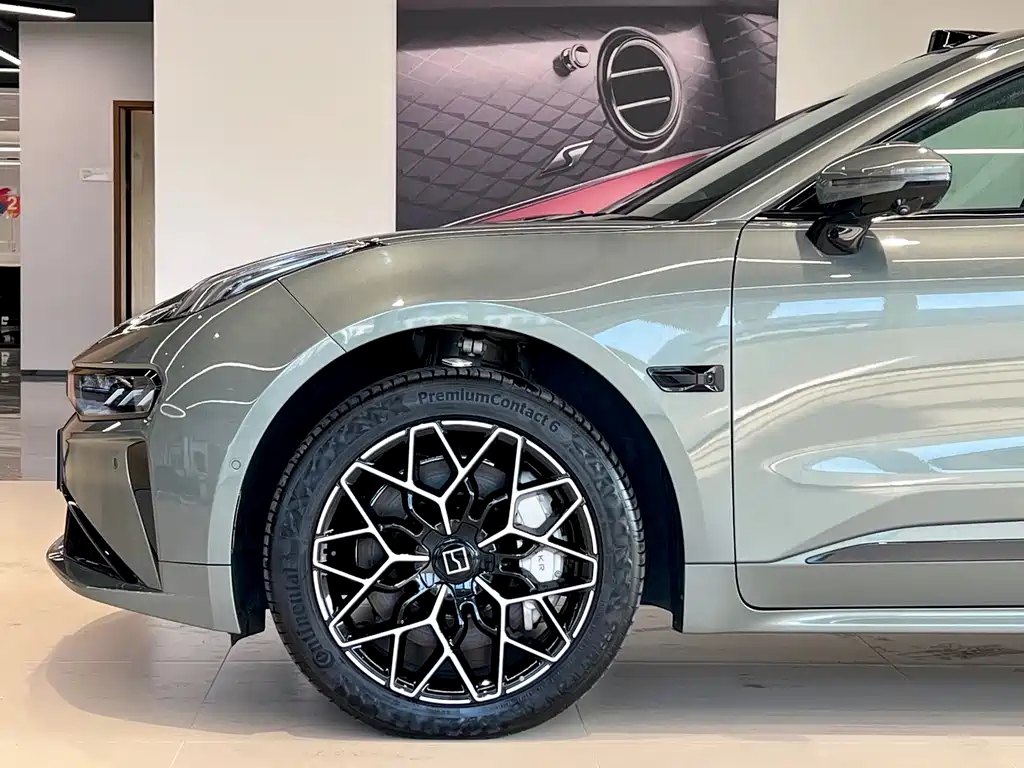 ZEEKR EXTREME KRYPTON 001