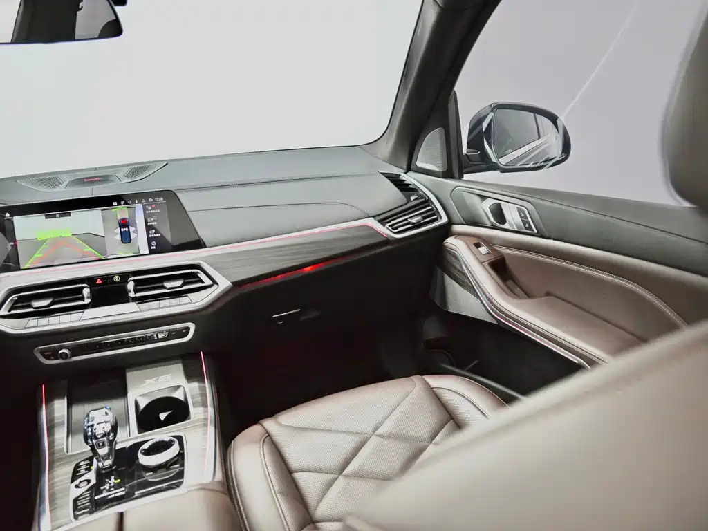 BMW X5 — миниатюра 11