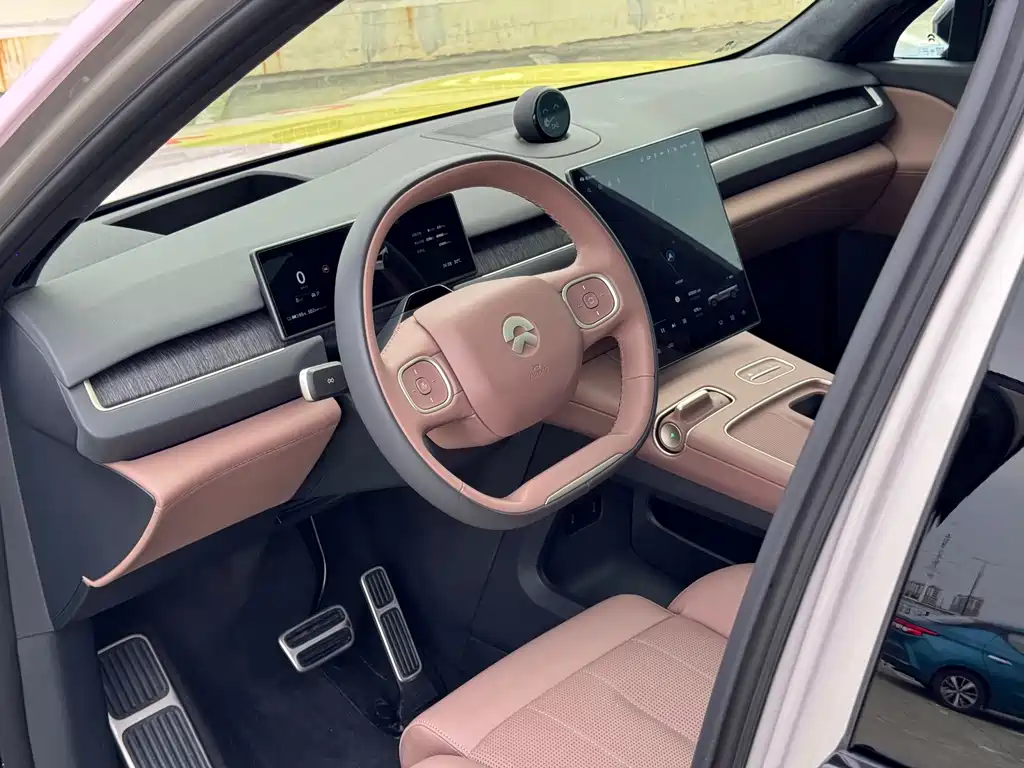 NIO ES8 2023 75kWh Executive