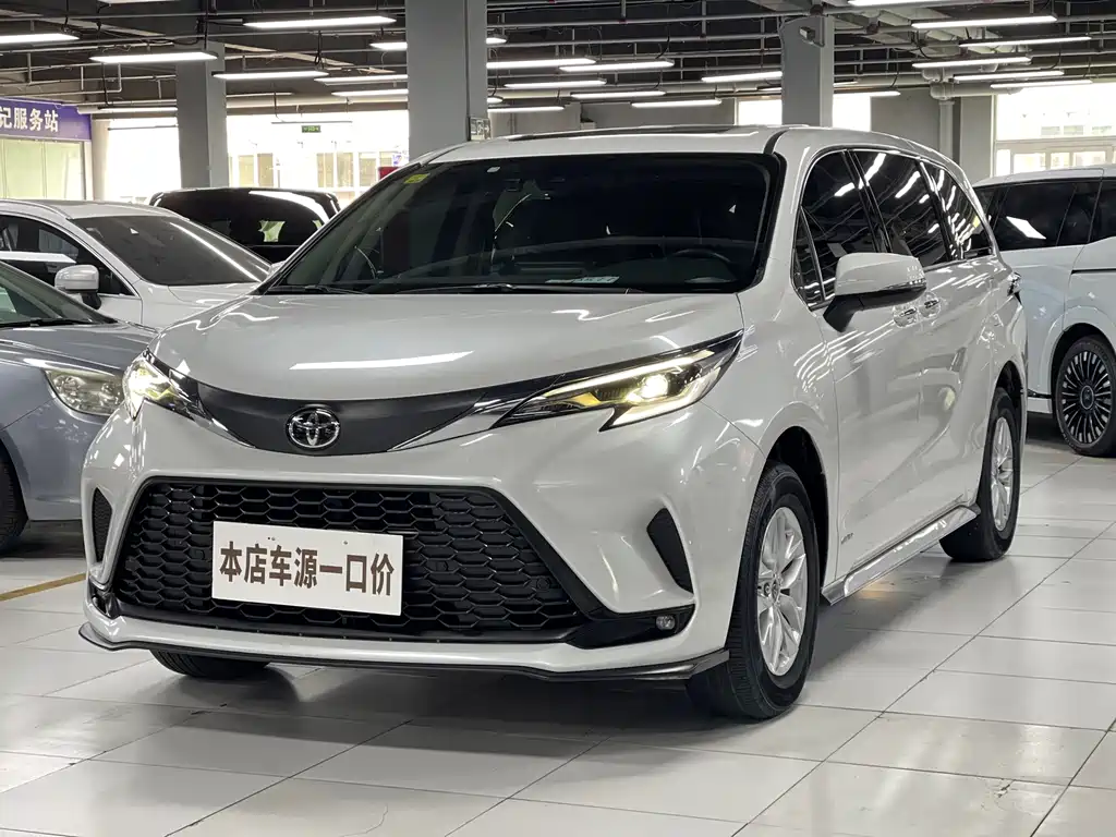 Toyota Granvia 2024