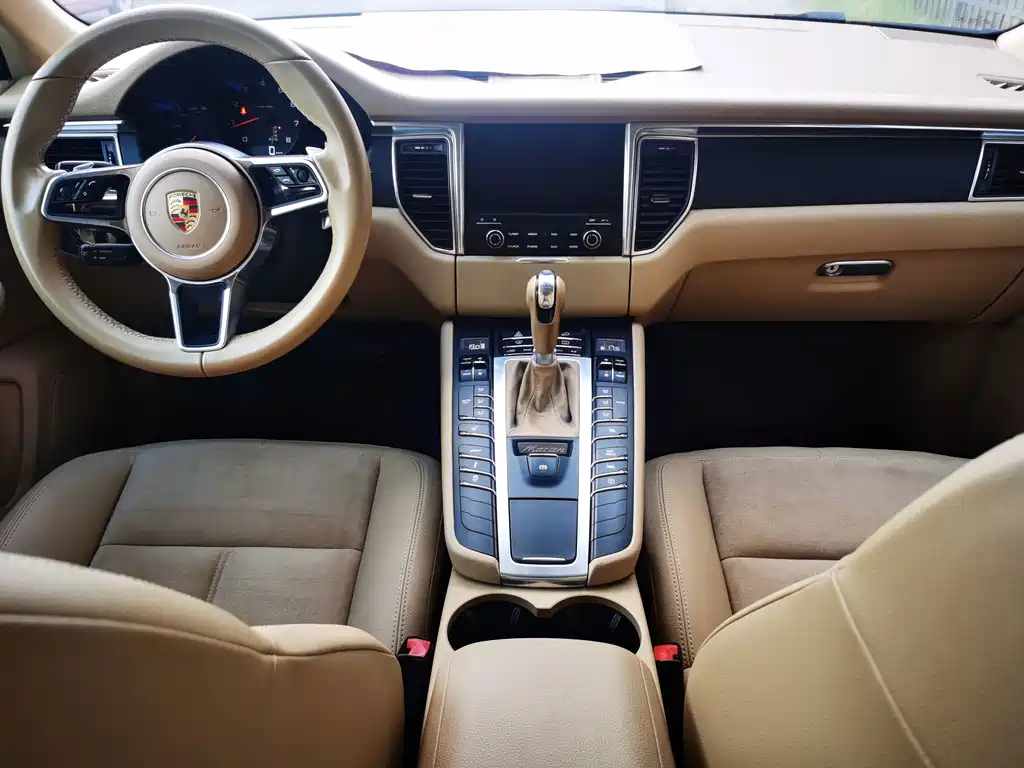 Porsche Macan — миниатюра 11