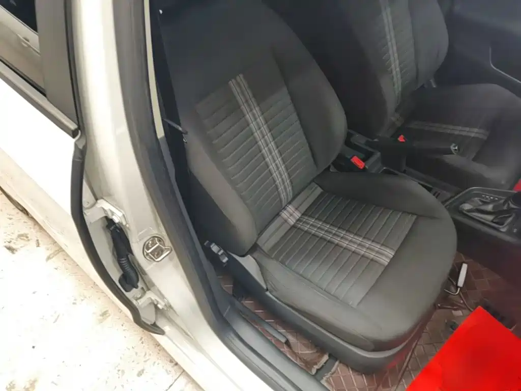 Volkswagen Lavida — миниатюра 25