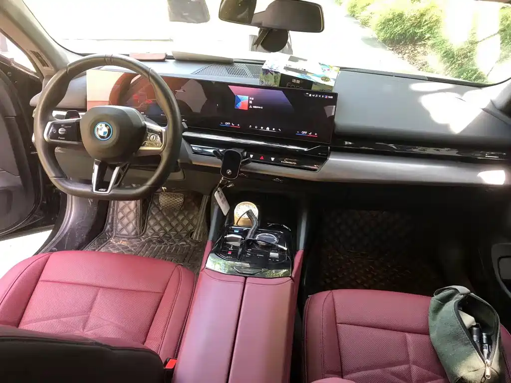 BMW i5 — миниатюра 6