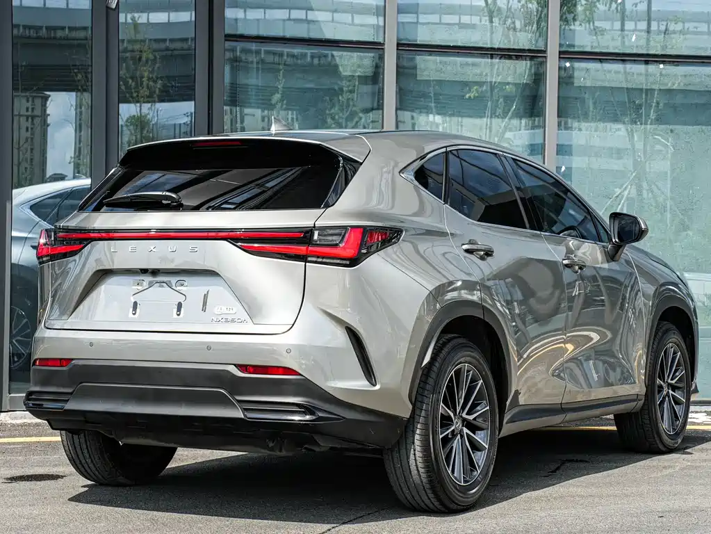 LEXUS  NX