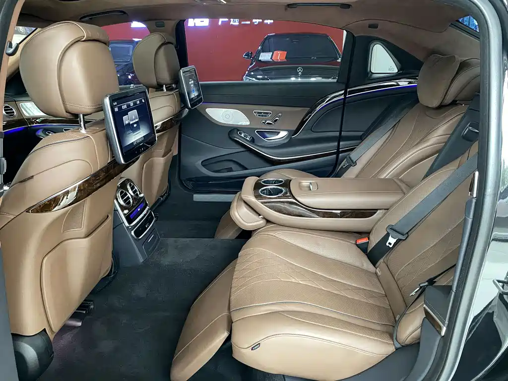 Mercedes-Benz S-Class — миниатюра 7