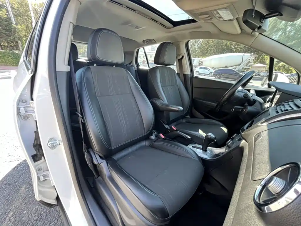 Chevrolet Trax — миниатюра 2