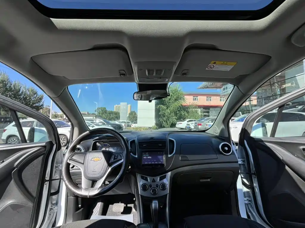 Chevrolet Trax — миниатюра 19