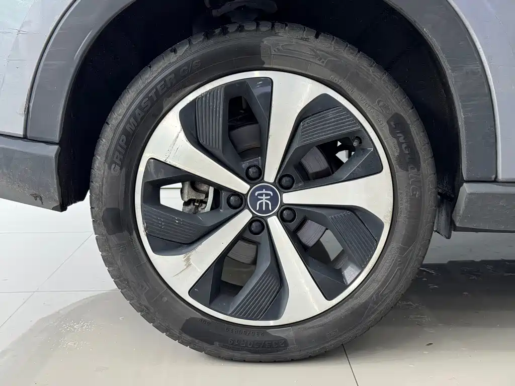 BYD PLUS New Energy — миниатюра 10