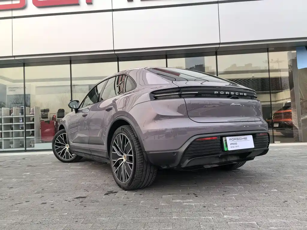 PORSCHE MACAN NEW ENERGY