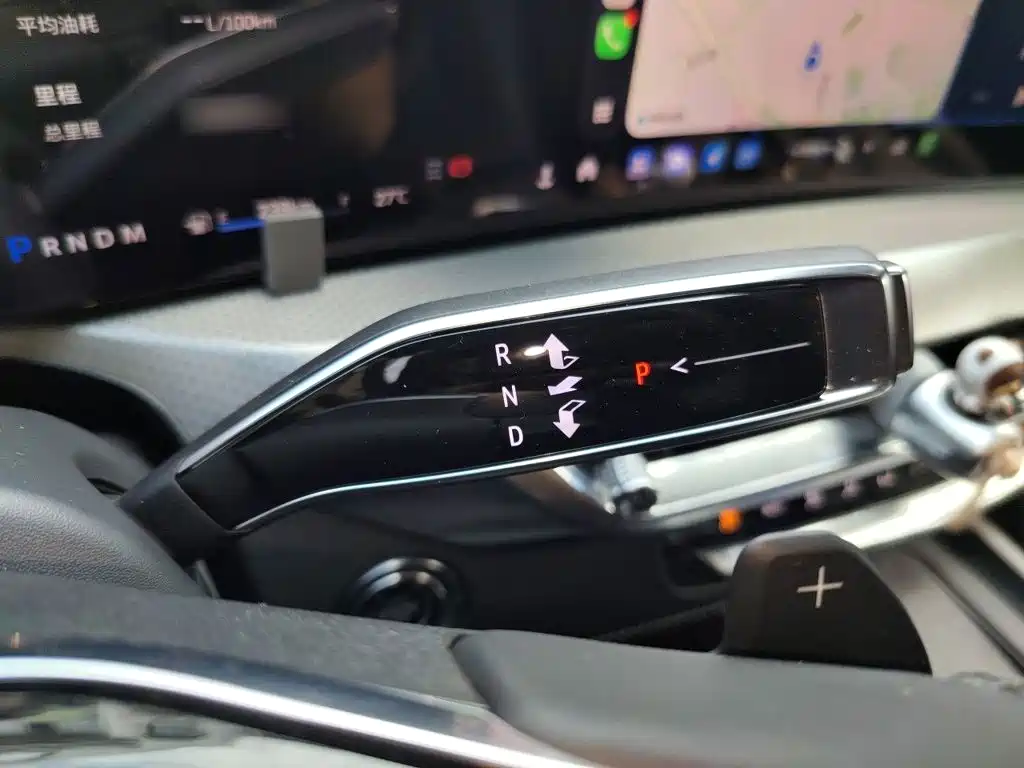 Cadillac XT5 — миниатюра 7