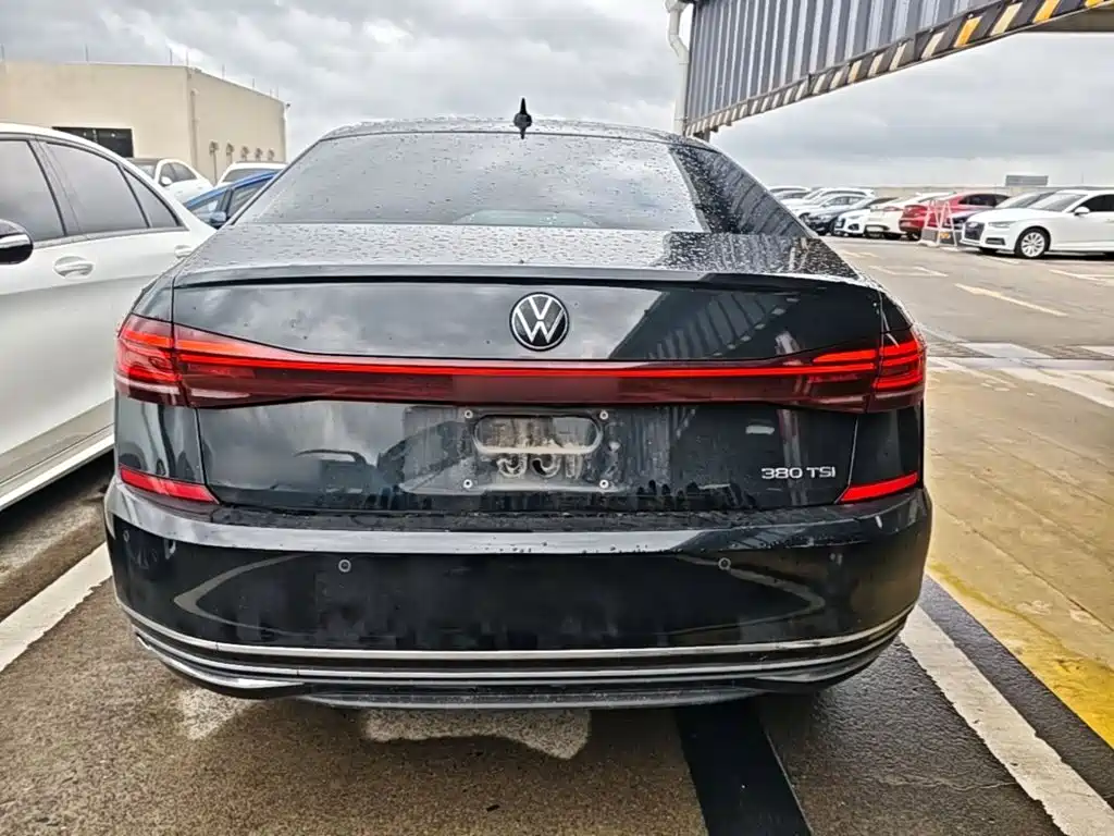 Volkswagen Passat — миниатюра 6