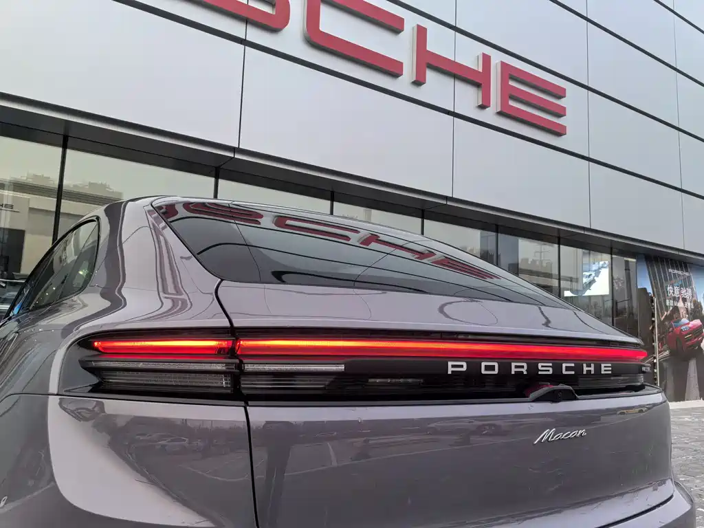 PORSCHE MACAN NEW ENERGY