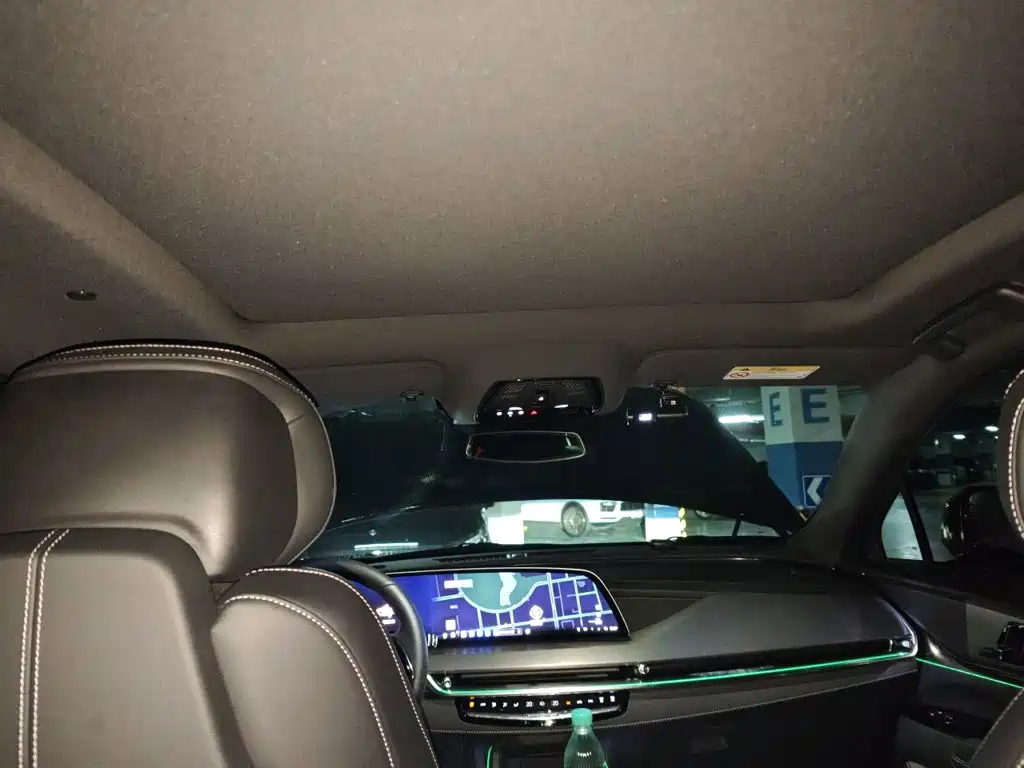 Cadillac XT5 — миниатюра 9