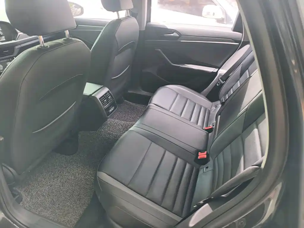 Volkswagen Sagitar — миниатюра 17