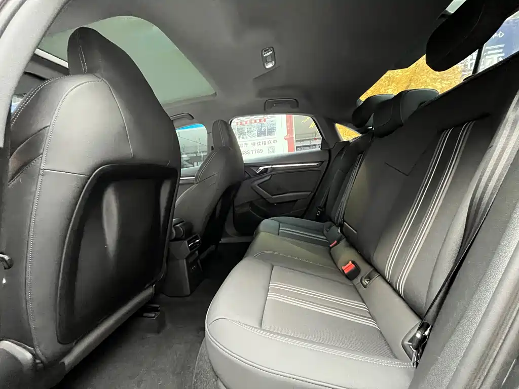Audi A3 — миниатюра 10