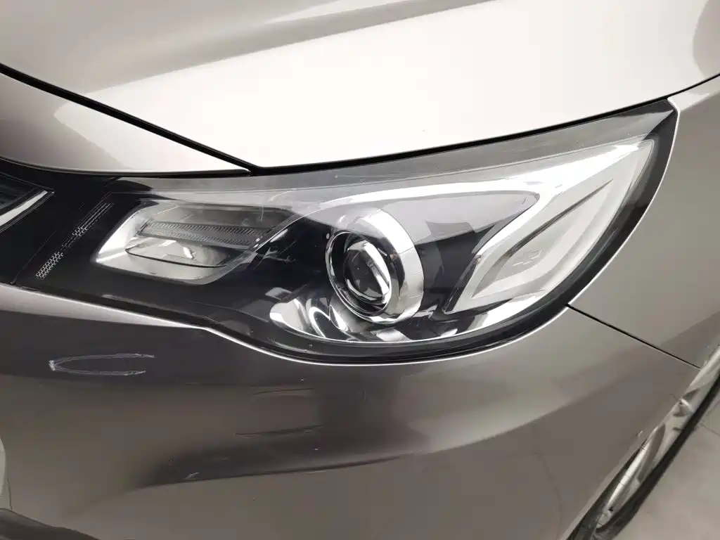 Chevrolet Malibu — миниатюра 7
