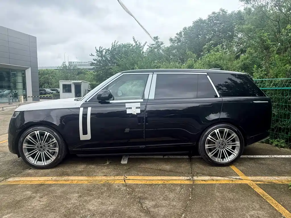 Land Rover Range Rover — миниатюра 2