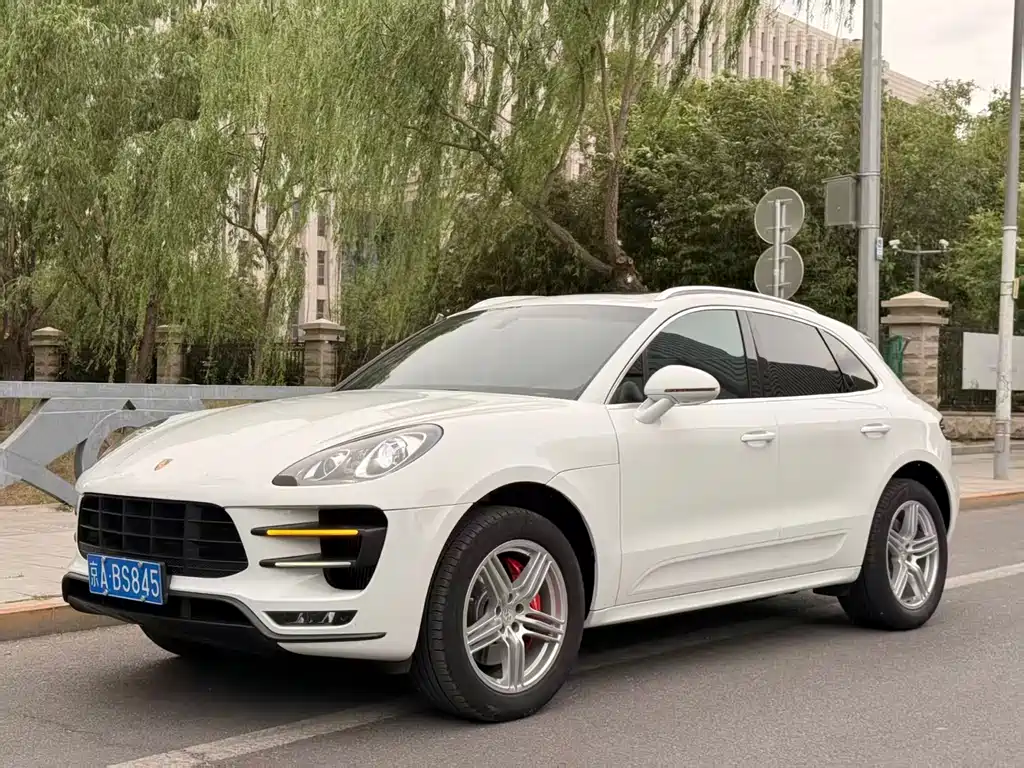 Porsche Macan 2016
