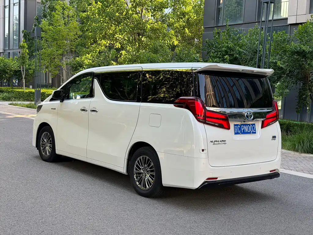 Toyota Alphard 2020 2.5L Luxury