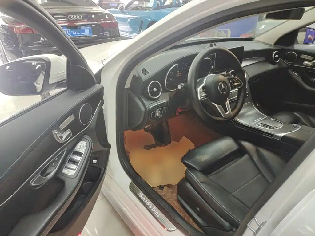 Mercedes-Benz C-Class — миниатюра 16
