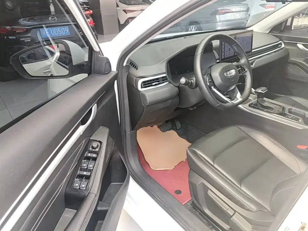 Geely Emgrand — миниатюра 16
