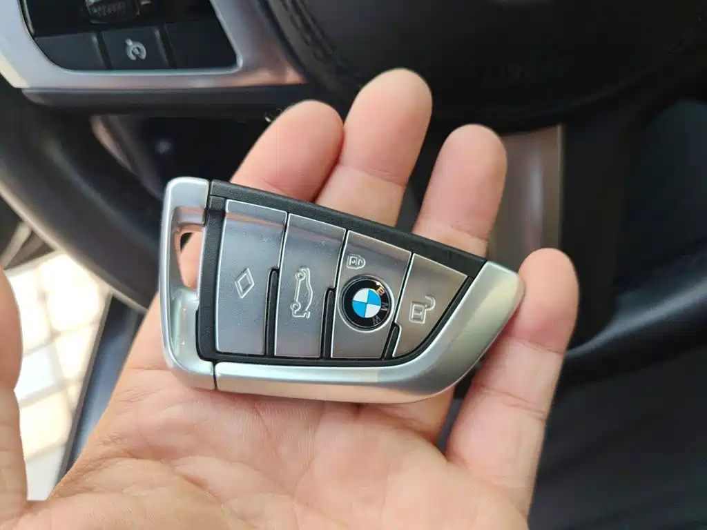 BMW 5 Series (Import) — миниатюра 9
