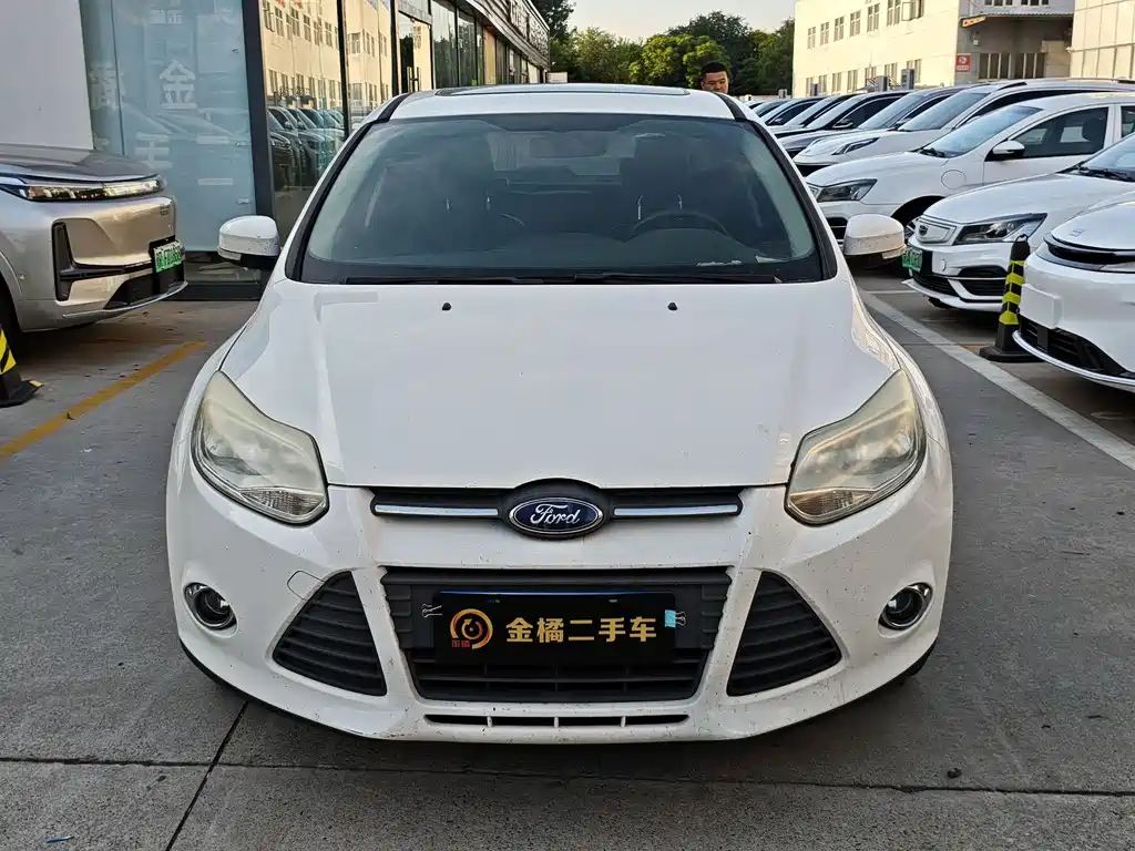Ford Focus 2012 1.6L AT