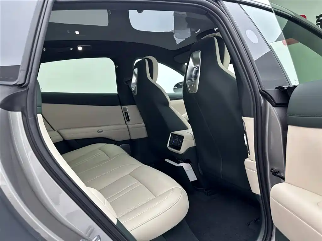 XIAOMI CAR XIAOMI YU7