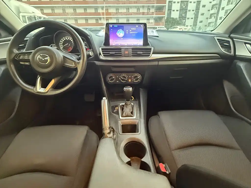 MAZDA 3 ANGKESAILA