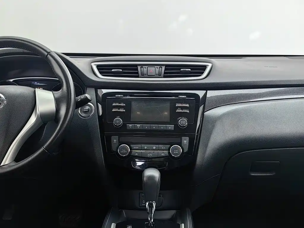 Nissan X-Trail — миниатюра 12