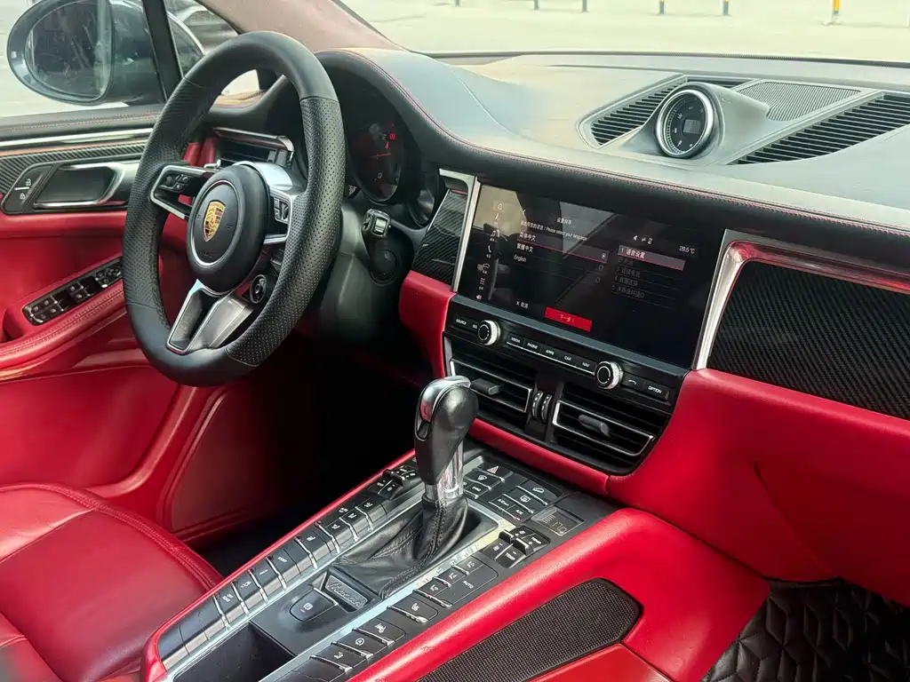 Porsche Macan — миниатюра 7