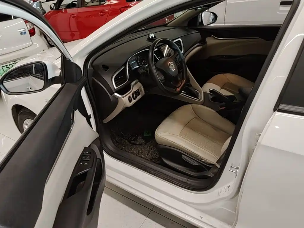 Buick Excelle — миниатюра 16