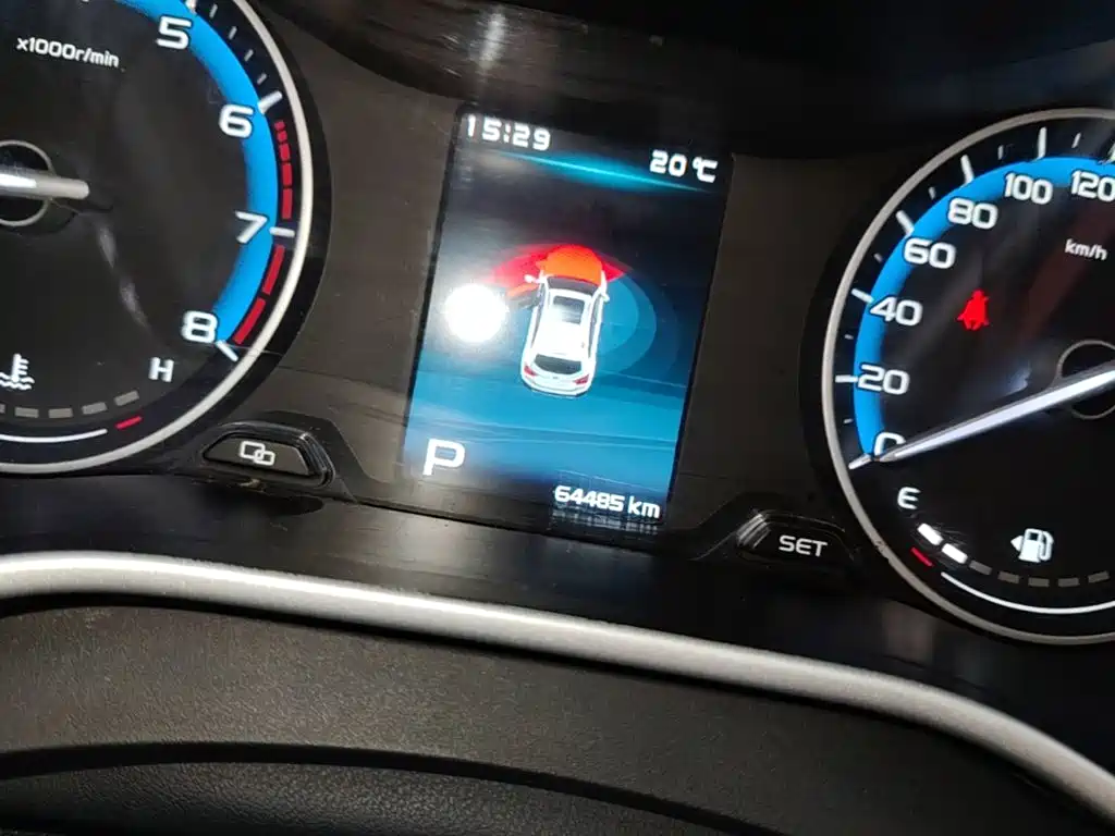 Geely Vision S1 — миниатюра 12